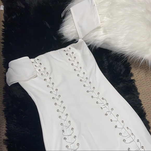 Strappy Lace Dress - Picture 2 of 3